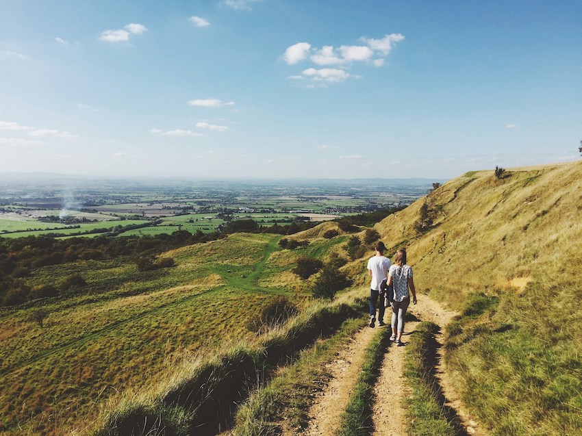 Scenic Trails for Walking Holidays in the UK - Cotswold W